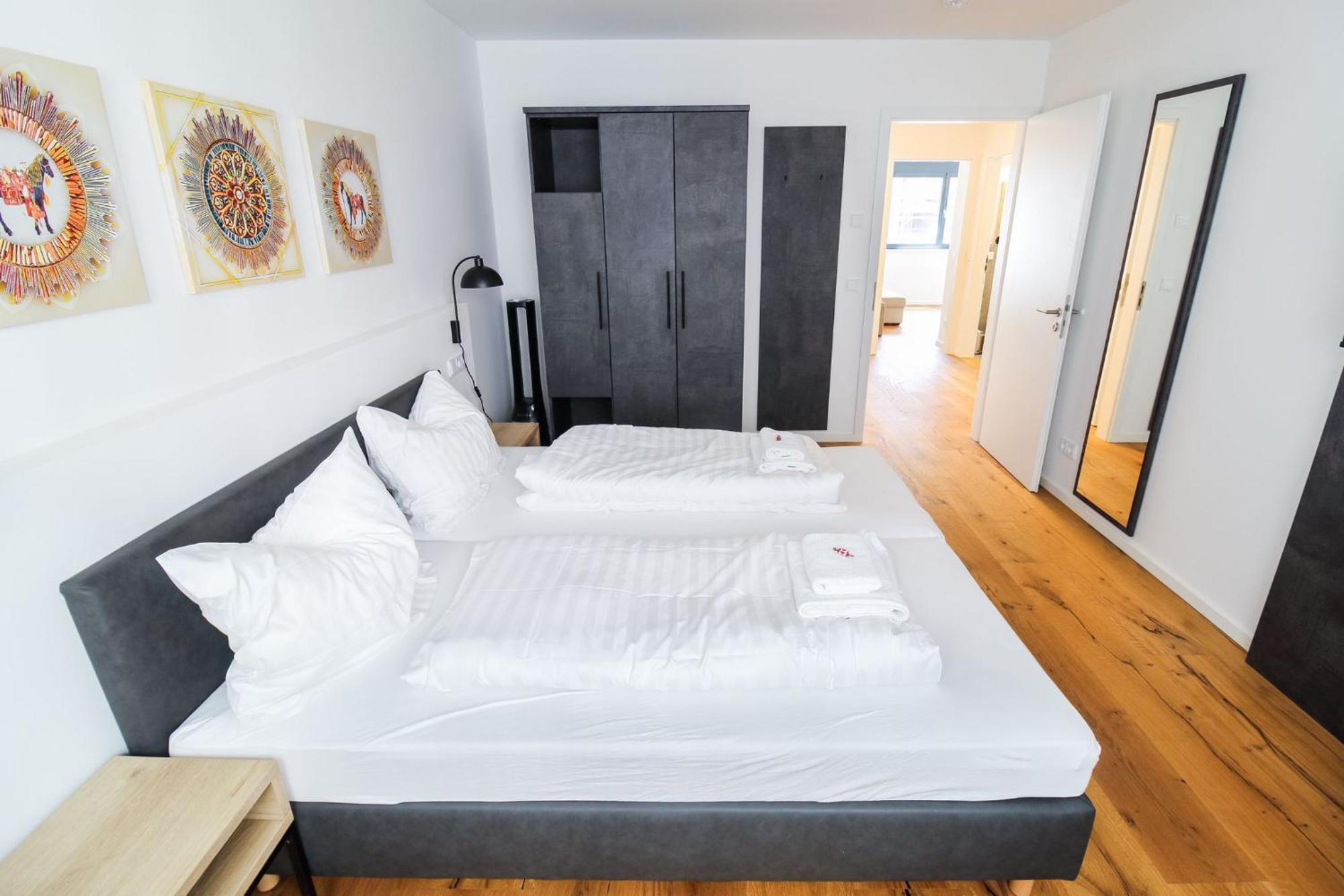 Helios Berlin Apartments Luaran gambar